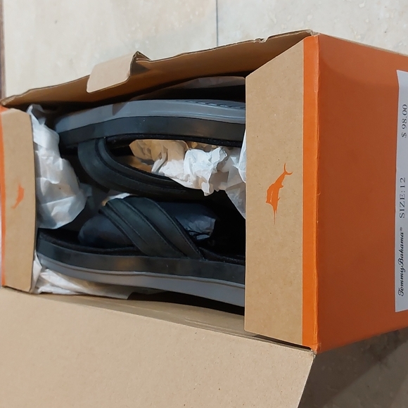 Tommy Bahama Sandals - Picture 6 of 8